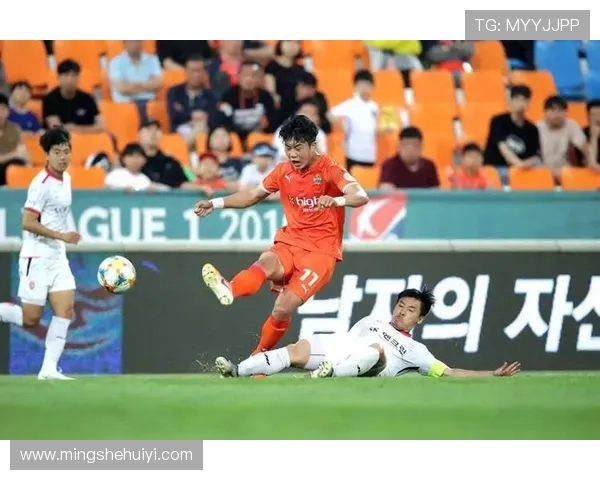 西甲双雄鏖战正酣冠军悬念犹存豪门争锋谁能笑到最后