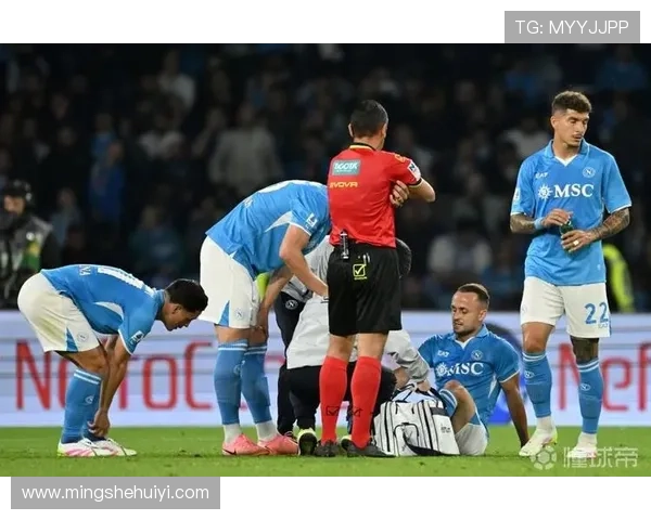 那不勒斯伤情更新洛博特卡与波利塔诺双双遭遇肌肉撕裂困扰 那不勒斯伤情更新洛博特卡与波利塔诺双双遭遇肌肉撕裂困扰